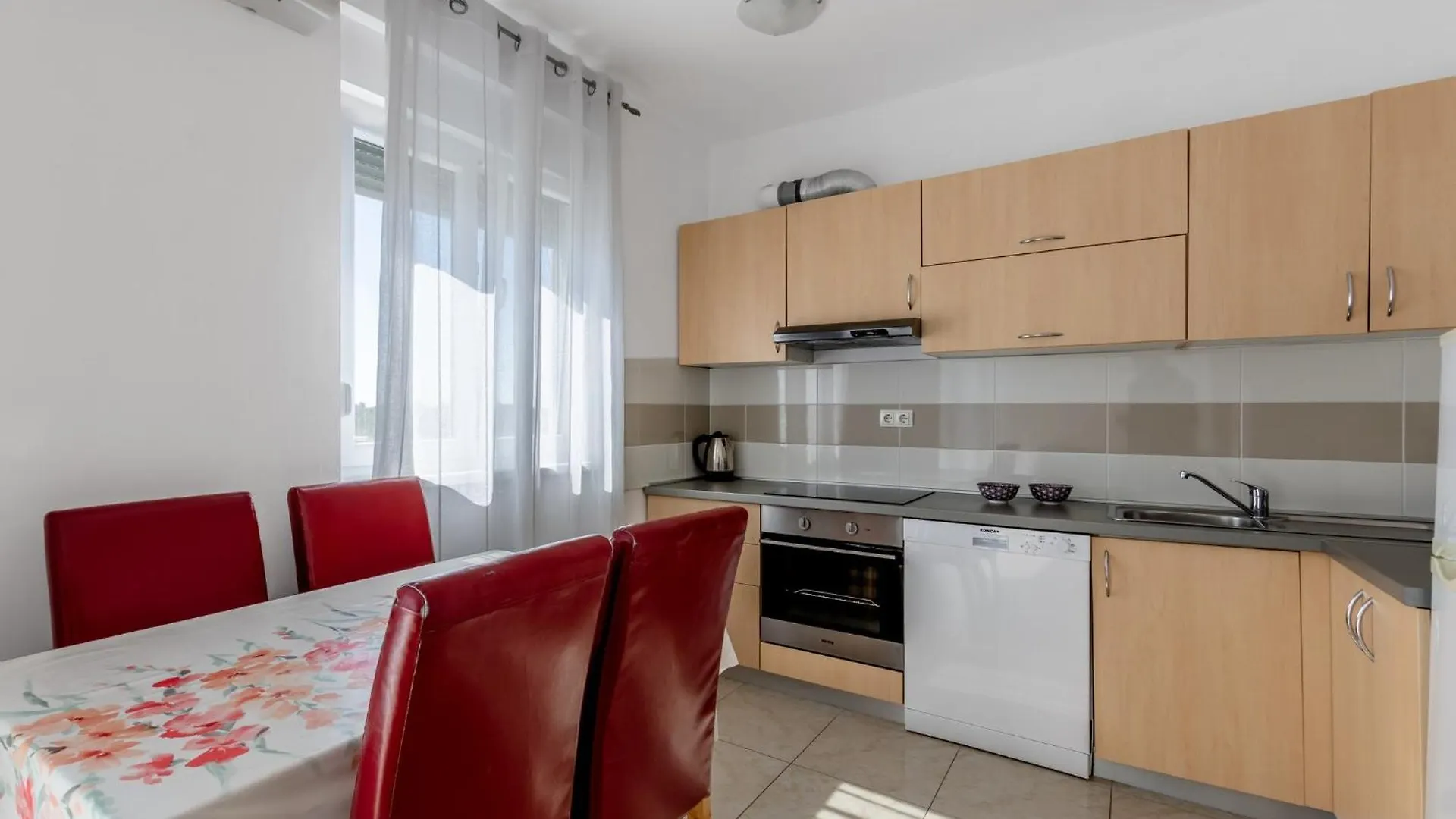 Apartment Village Nin