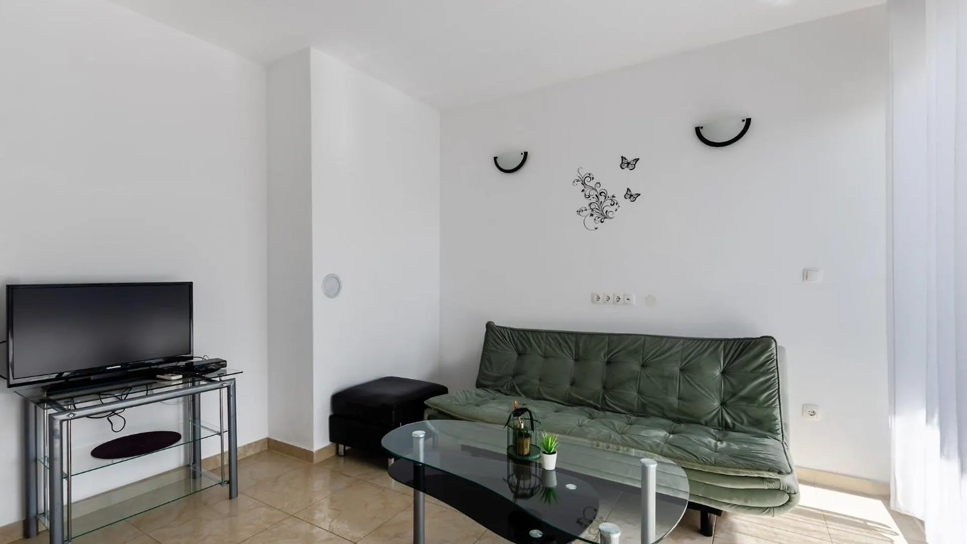 Apartment Village Nin