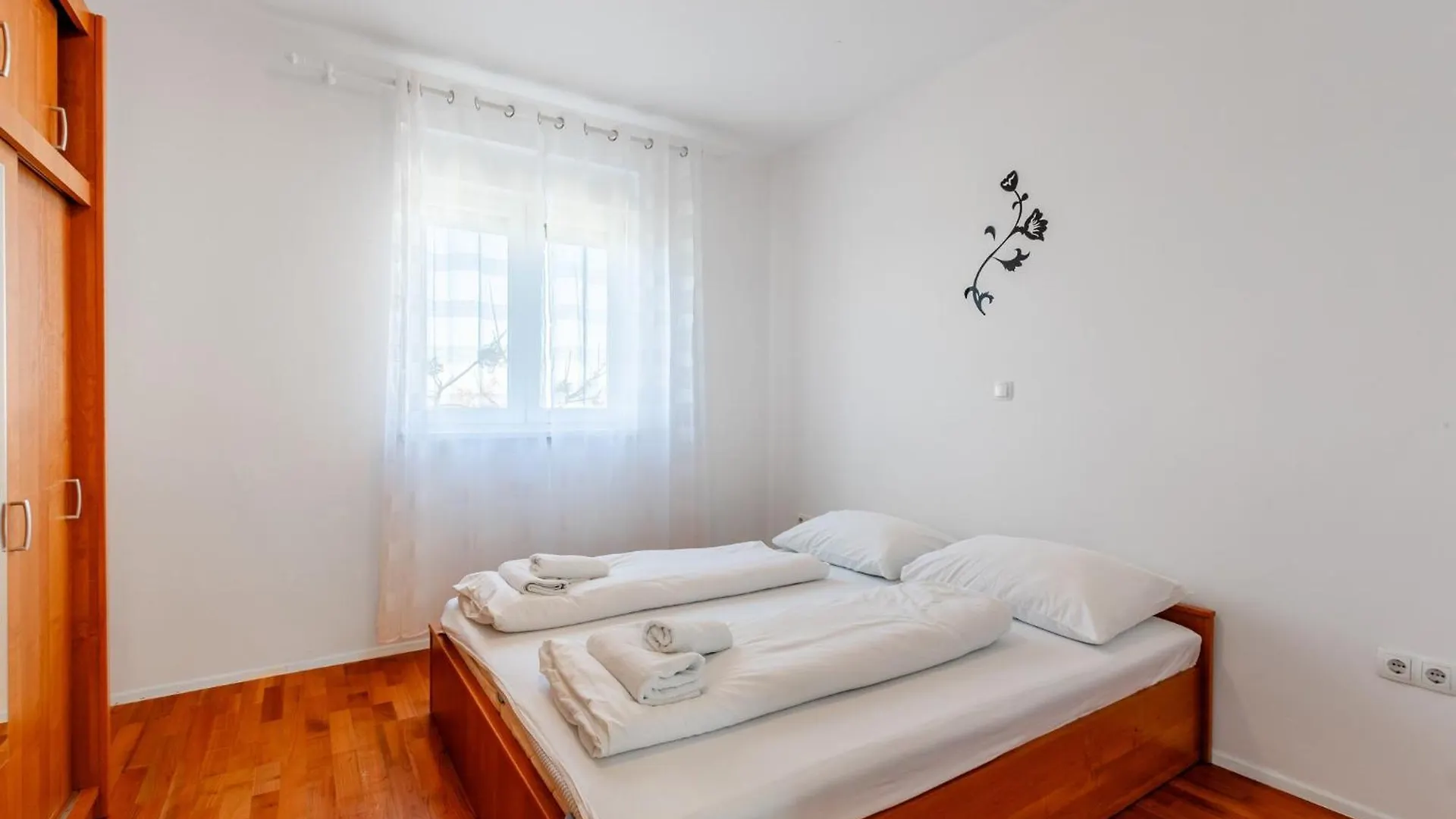 Apartment Village Нин 0*,  Хорватия