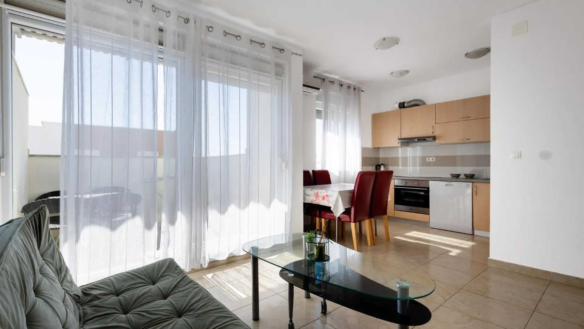 Apartment Village Nin