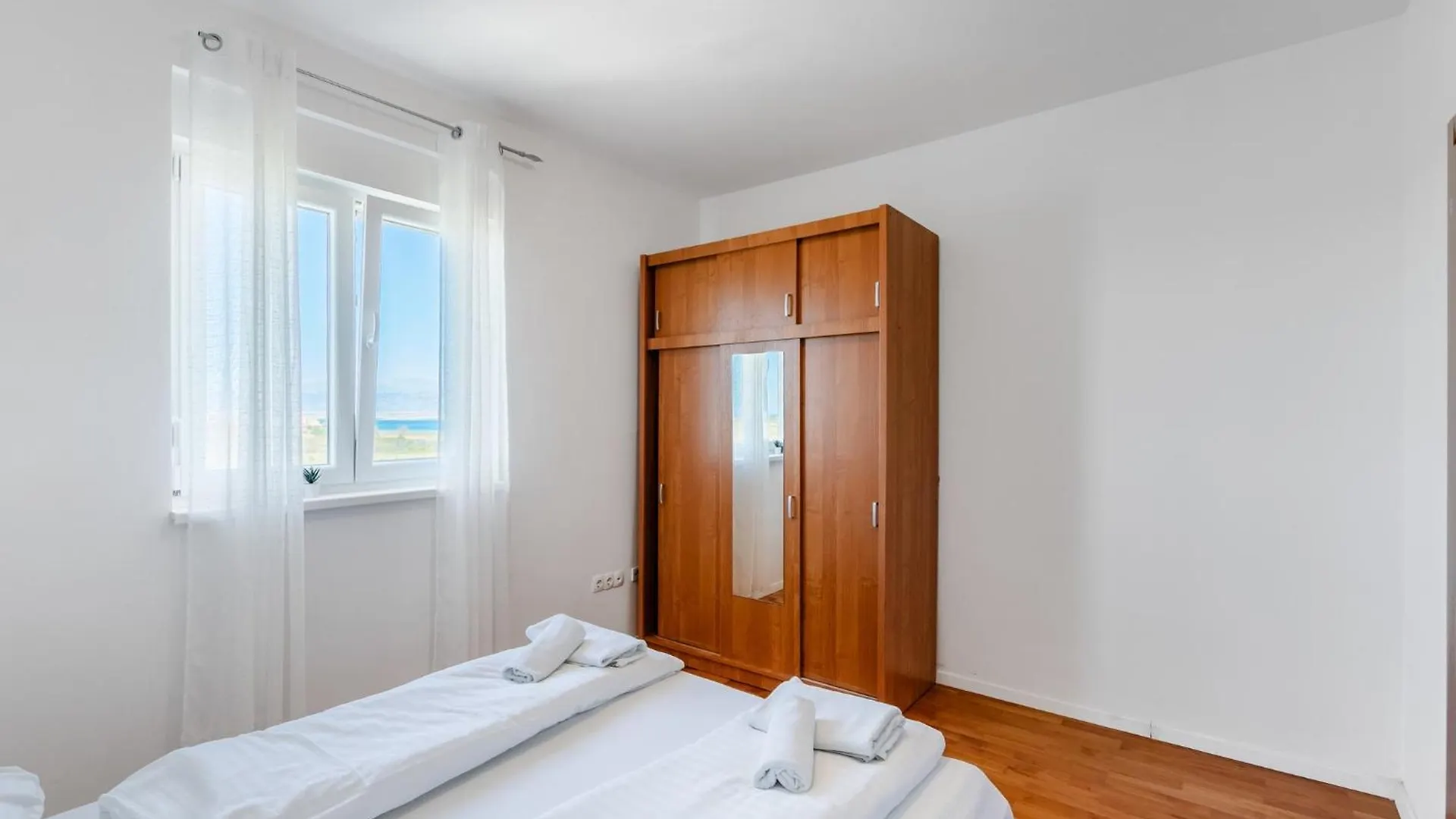 Apartment Village Nin